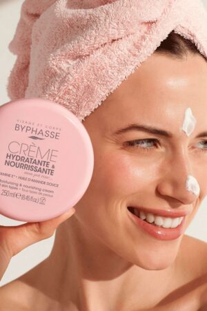 CRÈME SOIN HYDRATANT ET NOURRISSANT 250ML
